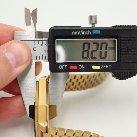 Nixon Re Run Gold Tone Stainless Steel 38mm Digital Watch Chrono w New Battery - Picture 3 of 15